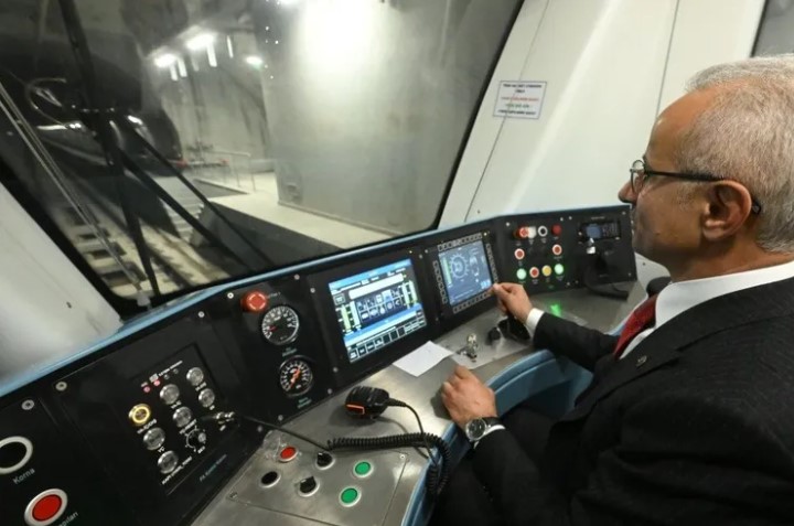 İstanbul Havalimanı-Arnavutköy Metro Hattı 1 Yaşında! 4,2 Milyon Yolcu Taşıdı!







