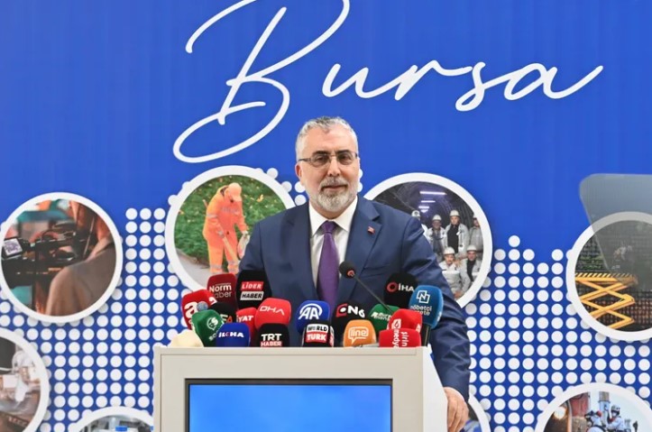 Bakan Işıkhan, İşsizlik Oranındaki Düşüşü Değerlendirdi







