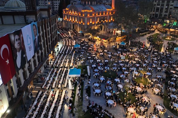 20 binden fazla Balıkesirli aynı sofrada buluştu 