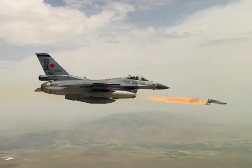 181. Filo'dan Çift Maverick İsabet
