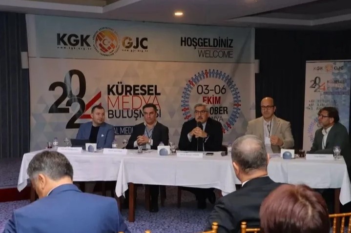 Dijital Medya Paneli'nde Yapay Zeka Gazeteciliği Öne Çıktı