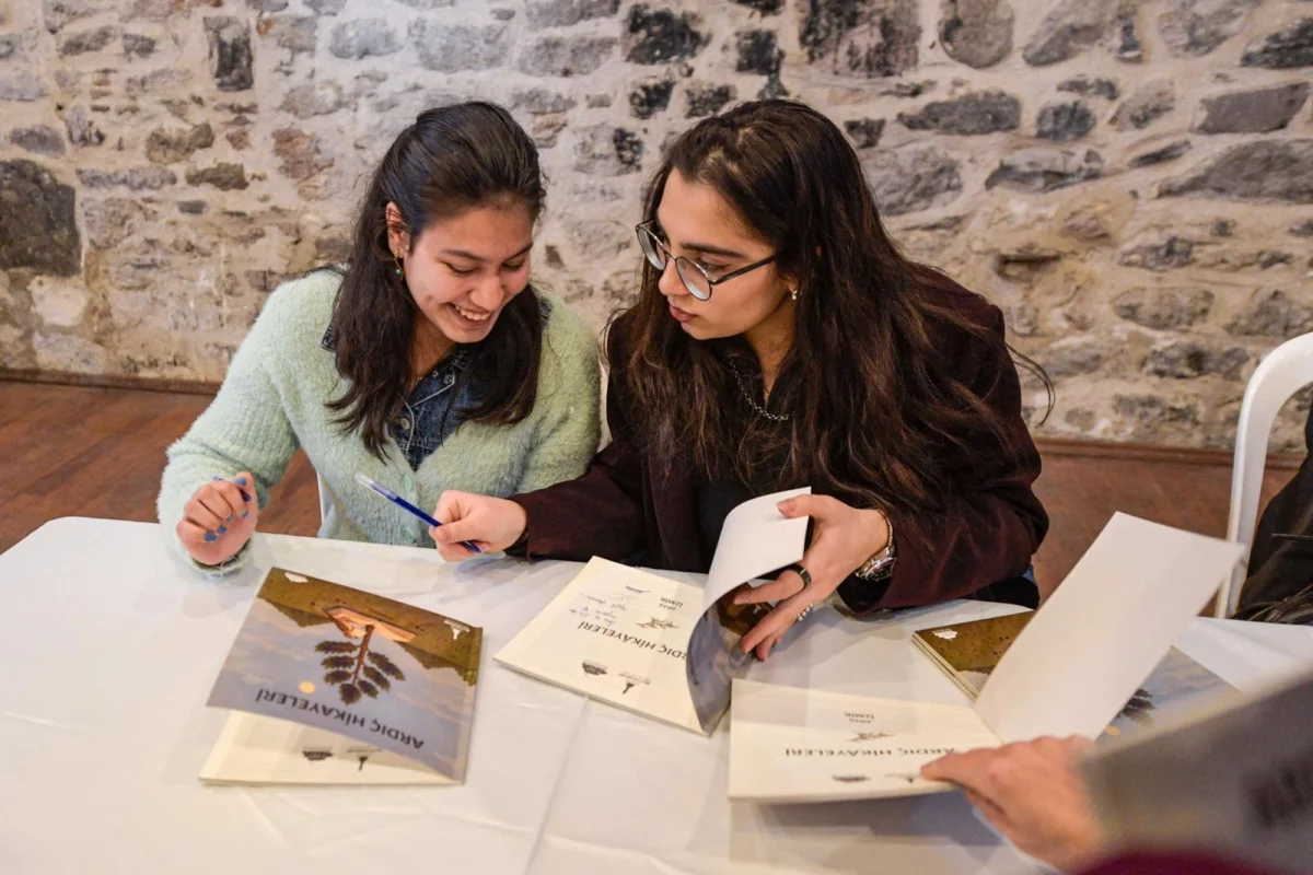 İzmir’de ‘Ardıç Projesi’ Kitap Haline Getirildi