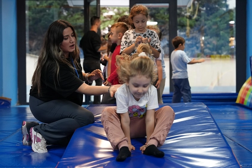 Maltepe’de Çocuklar İçin Ücretsiz Kış Spor Kursları Başladı