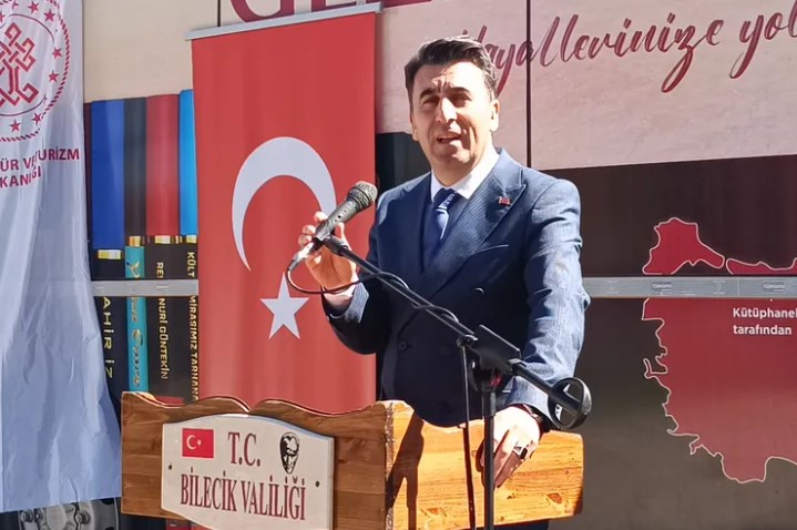 Bilecik'te Kitap Okuma Alışkanlığını Artırmak İçin Kitap Kafeler Açılacak








