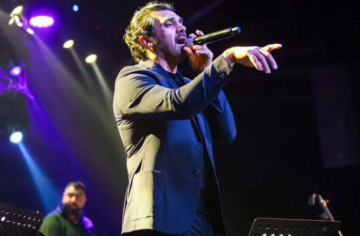 2024'ün Yıldızı Bayhan, Jolly Joker Kartal’da Muhteşem Bir Konser Verdi