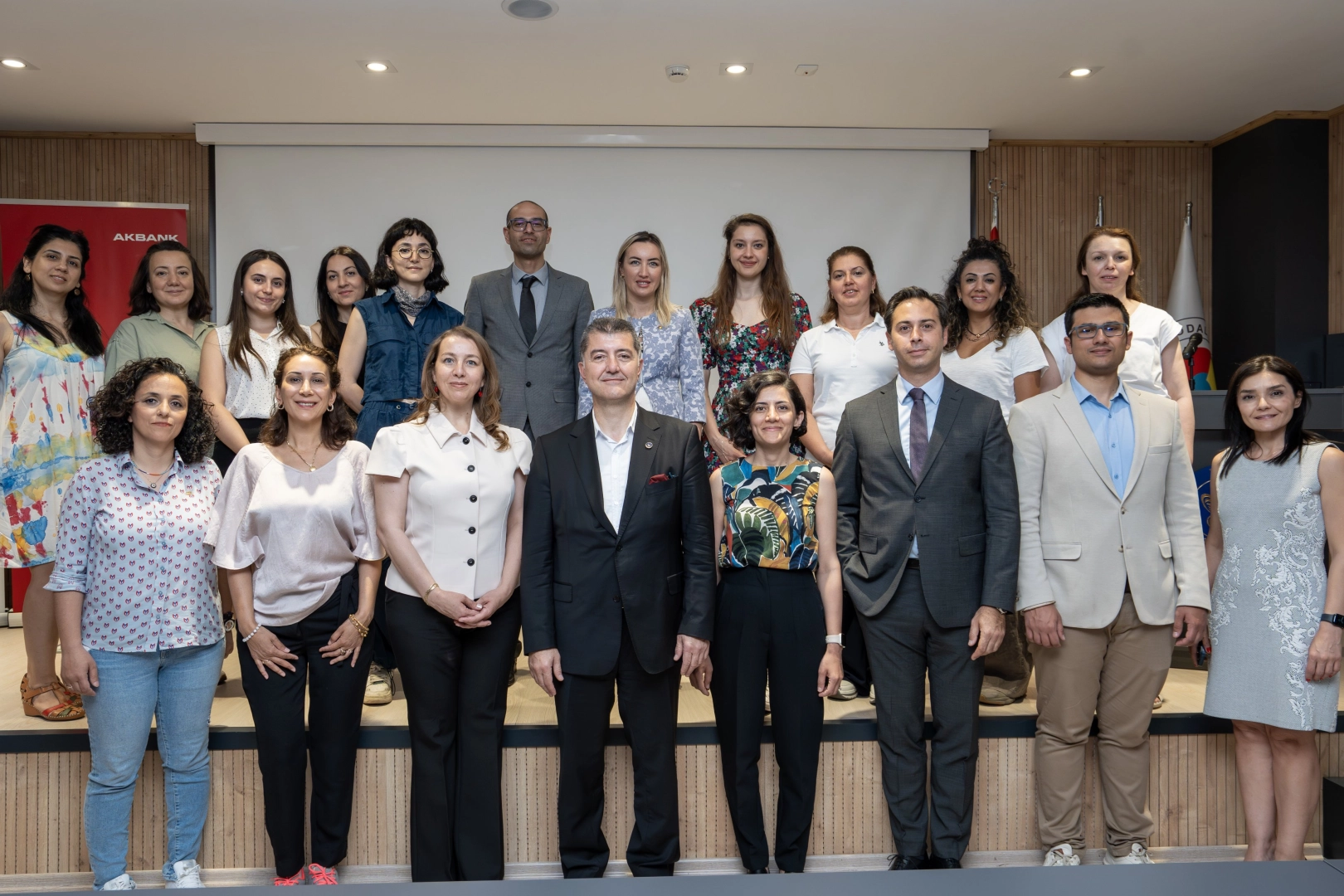 Akbank Girişimci Kadın Programı Bursa'da Başladı
