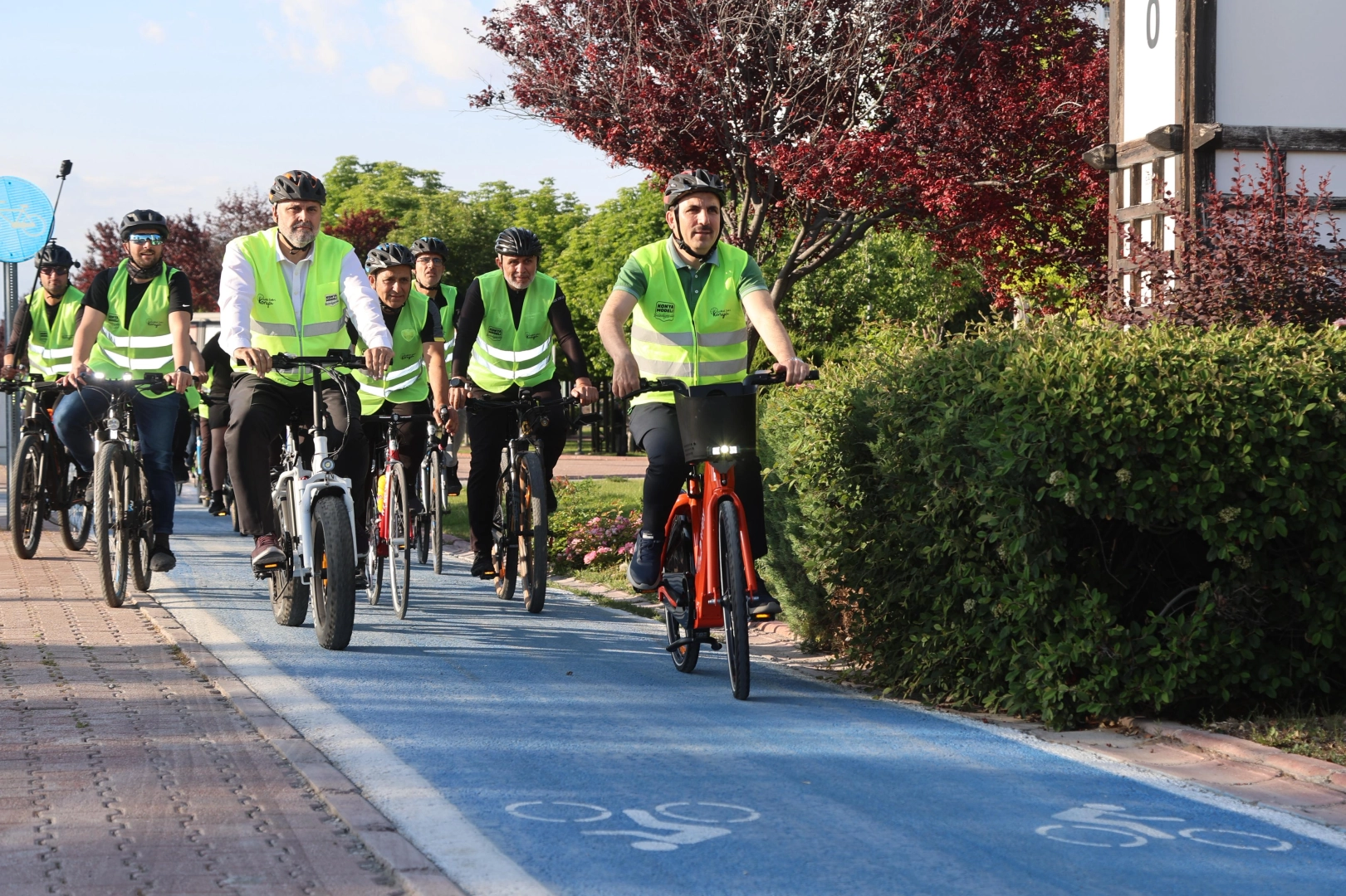 Altay, Bisiklet Günü'nde Pedal Çevirdi

