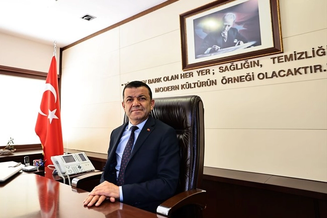 Çavuşoğlu'ndan Babalar Günü Kutlaması
