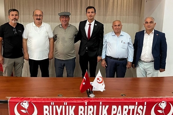 BBP Kumluca'da Ay yeniden başkan seçildi
