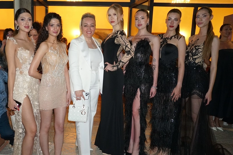 Bulgaristan Büyükelçiliği'nde muhteşem moda şöleni
