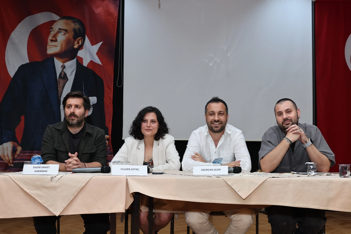 Genç Yazarlar Bursa'da Deneyimlerini Paylaştı
