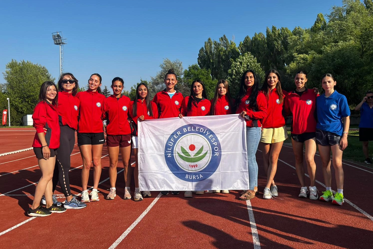 Nilüfer Atletizm Takımı Süper Lig'de!
