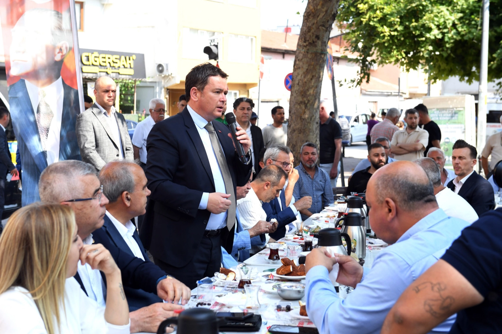 Osmangazi'de Başkan Aydın, vatandaşlarla buluştu
