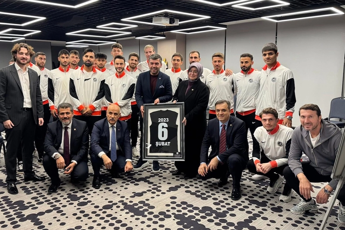 Kahramanmaraş Vekillerinden İstiklalspor’a Moral Desteği