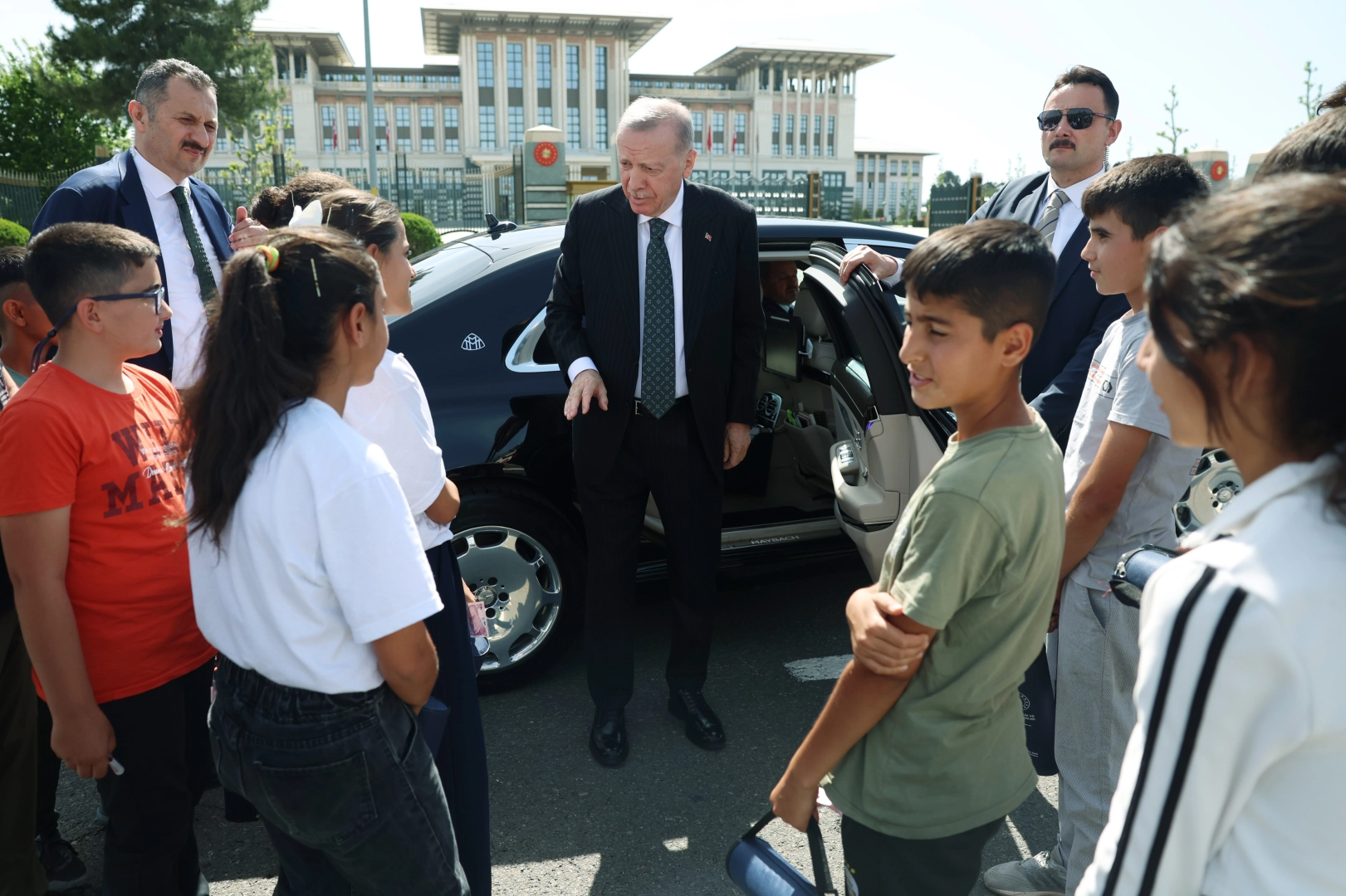 Erdoğan, Adıyamanlı Çocuklarla Buluştu
