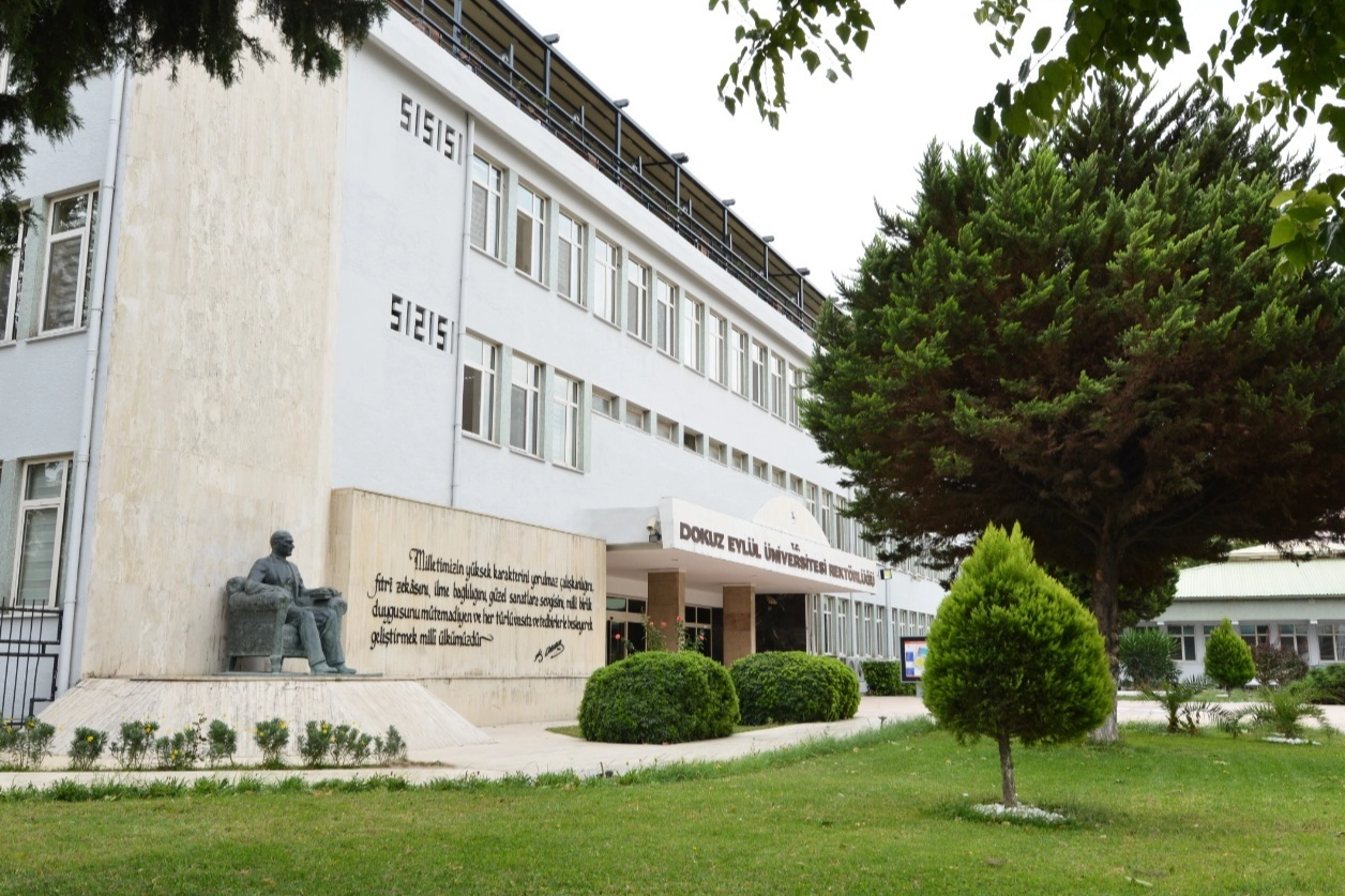 DEÜ'den Lisansüstü Tanıtım Günü
