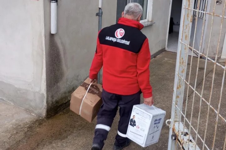 Edirne’de Ramazan Yardımları İhtiyaç Sahiplerine Ulaştırılıyor