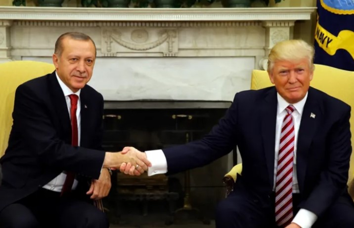 Selendi’de Ramazan Sofrası Birlik ve Beraberliği Buluşturdu







