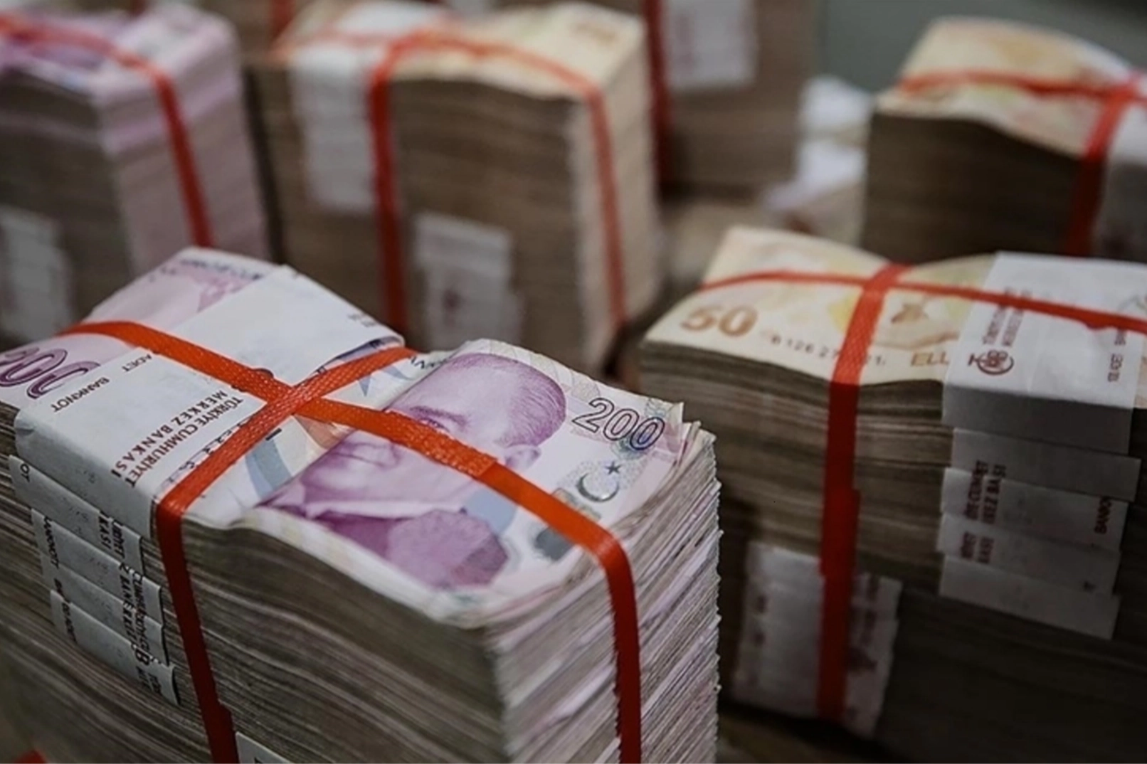 Rekor Kredi Desteği: Esnafa 615,4 Milyar TL
