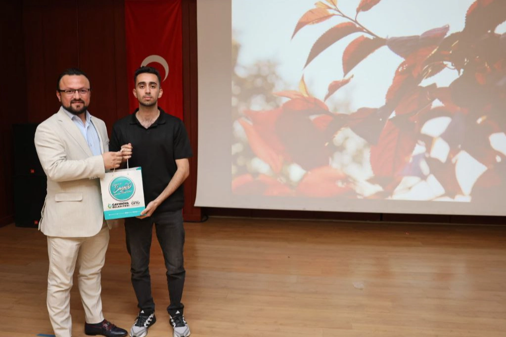 Çayırova'da Botanik Fotoğraf Yarışması Ödül Töreni
