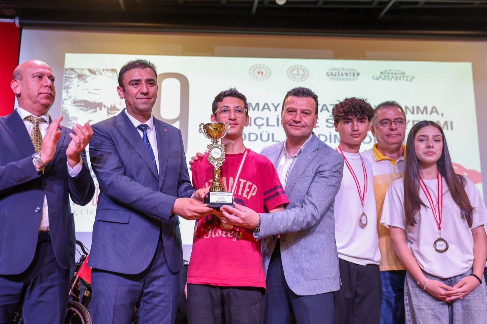 Gaziantep'te 19 Mayıs Spor Ödülleri Sahiplerini Buldu
