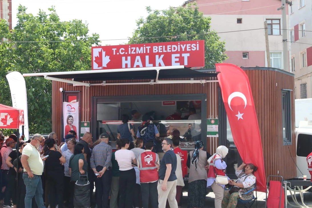 Halk Et Mobil Çayırova'da Vatandaşla Buluştu
