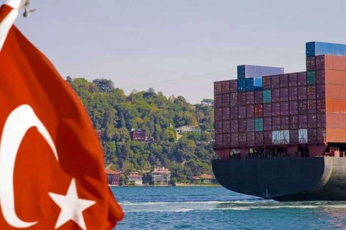 Nisan Ayında İhracat-İthalat Artışı, Açık Genişledi
