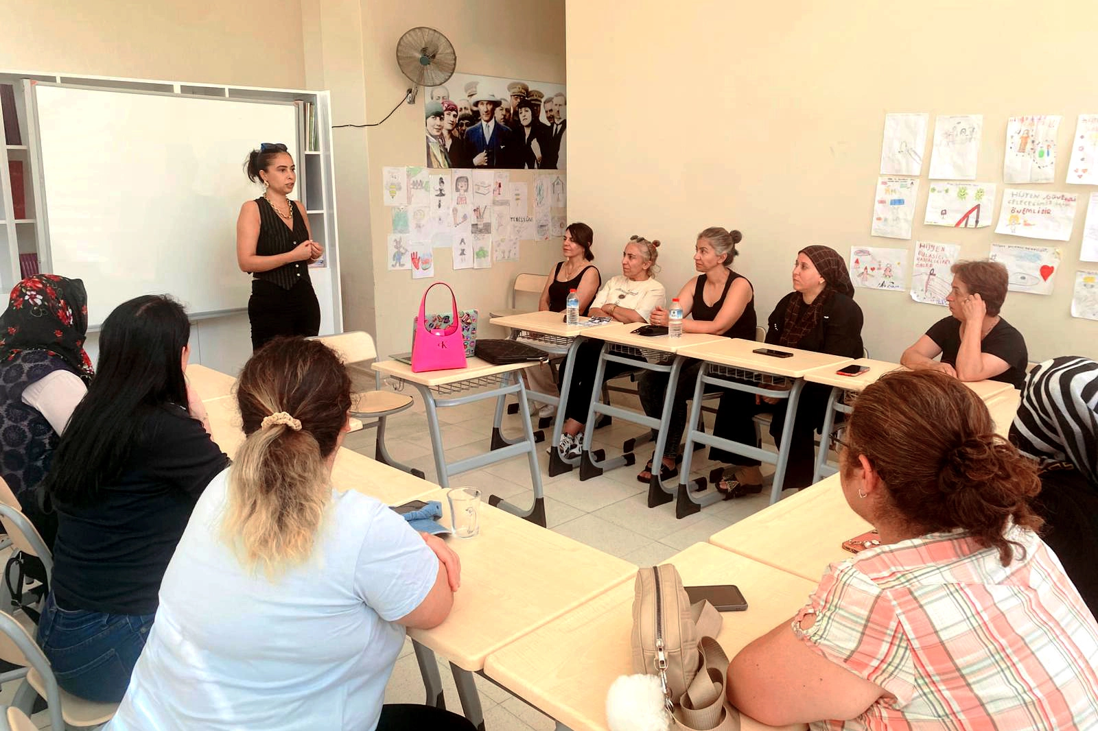 Çiğli'den Anneler İçin Ergenlik Semineri
