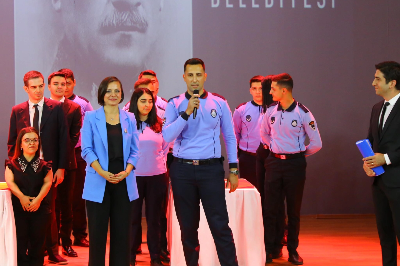 Karabağlar'da Yeni Memurlar Yemin Etti
