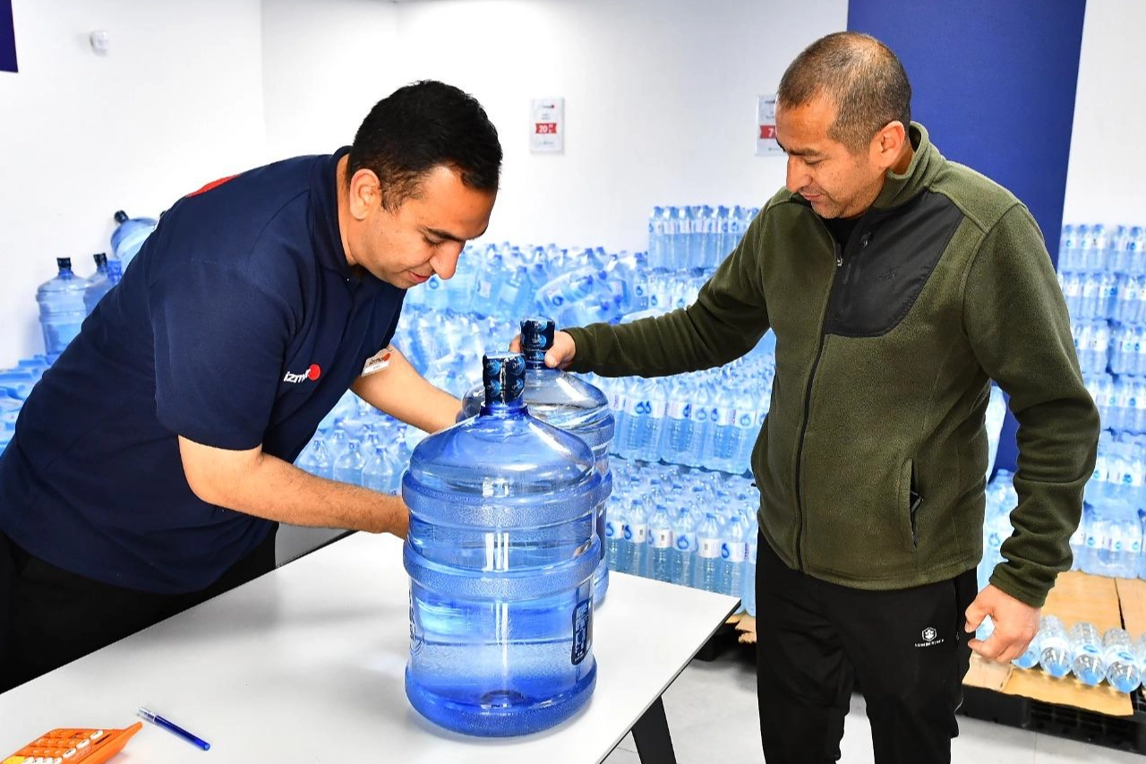İzmir'de 40 TL'ye Belediye Suyu
