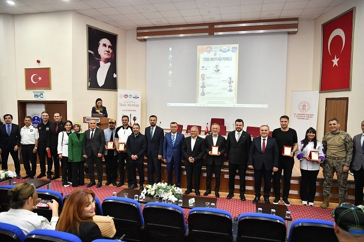 Kayseri'de Asırlık Tariflerle Gastronomi Şöleni

