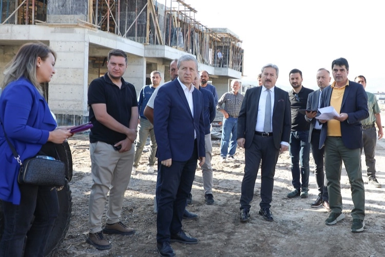 Melikgazi'de Bahçeli Evlerden Örnek Yaşam Alanı
