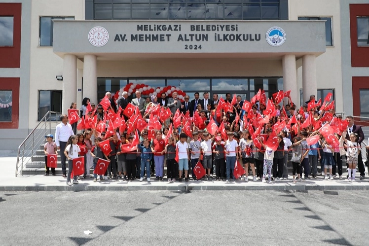 Melikgazi'ye 3 Yeni Okul Kazandırıldı
