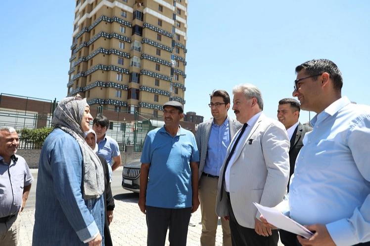 Melikgazi'de Gecekondular Yıkılıp Park Oluyor
