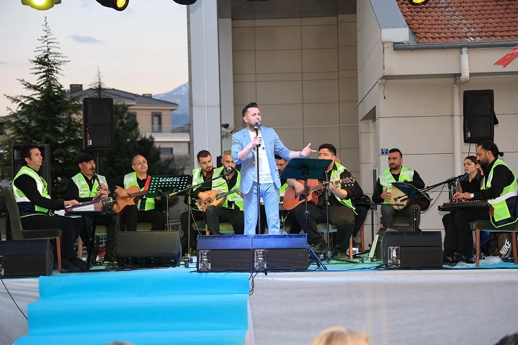 Talas Grup Şantiye'den 19 Mayıs Konseri
