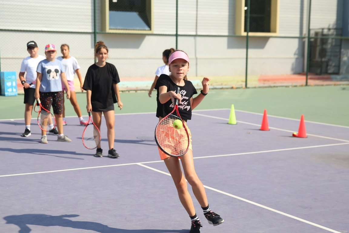 Gebze'de Ücretsiz Yaz Spor Okulları Başladı
