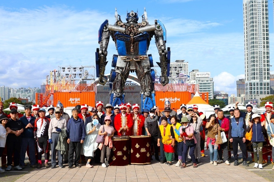 Kocaeli Mehter Takımı Güney Kore’de gönülleri fethetti