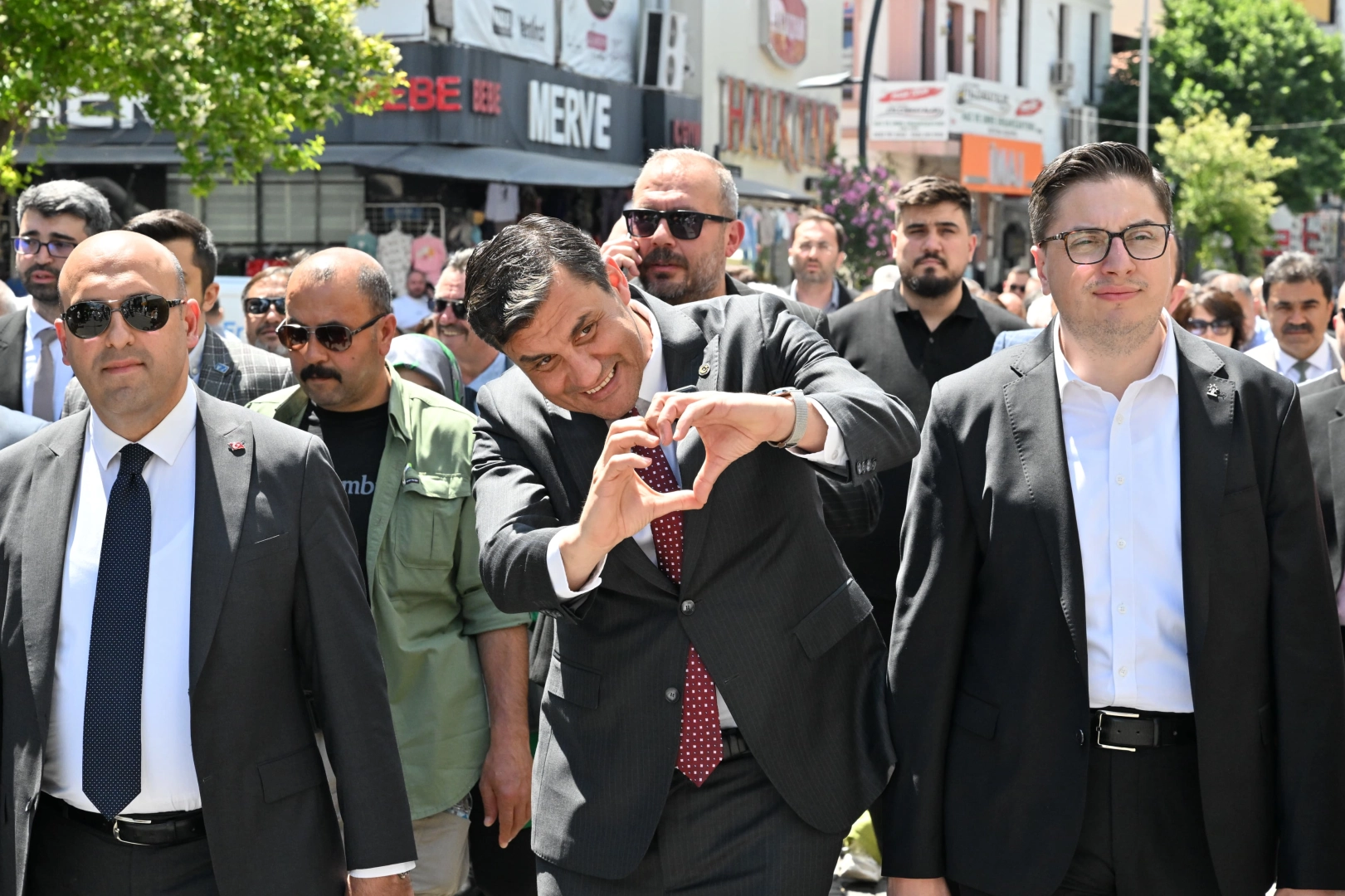 Akhisar'da 566. Çağlak Festivali Coşkusu
