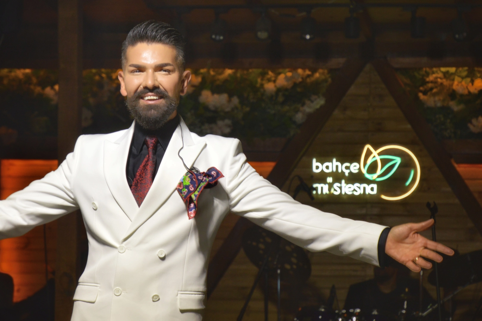 Çevik'ten Bursa'da Unutulmaz Kadınlar Matinesi

