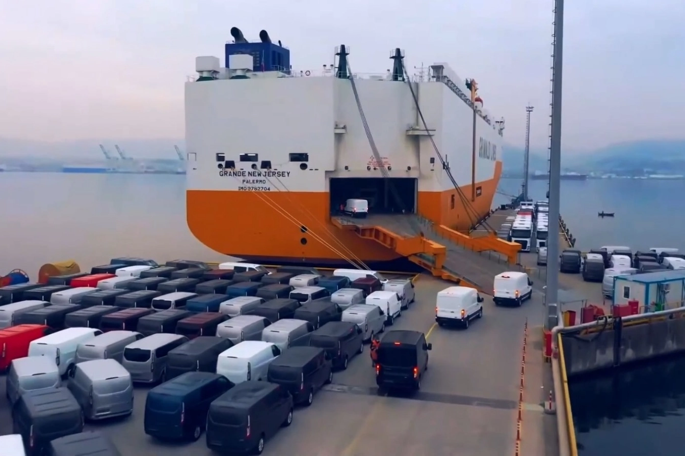 Otomotiv İhracatı Rekor Kırdı: 4 Milyar Dolar
