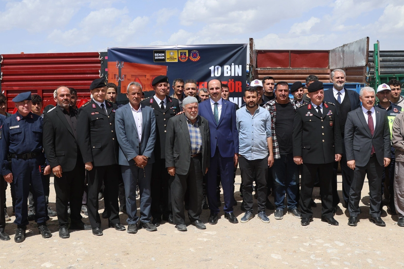 Konya'da Çiftçilere 10 Bin Reflektör Dağıtımı
