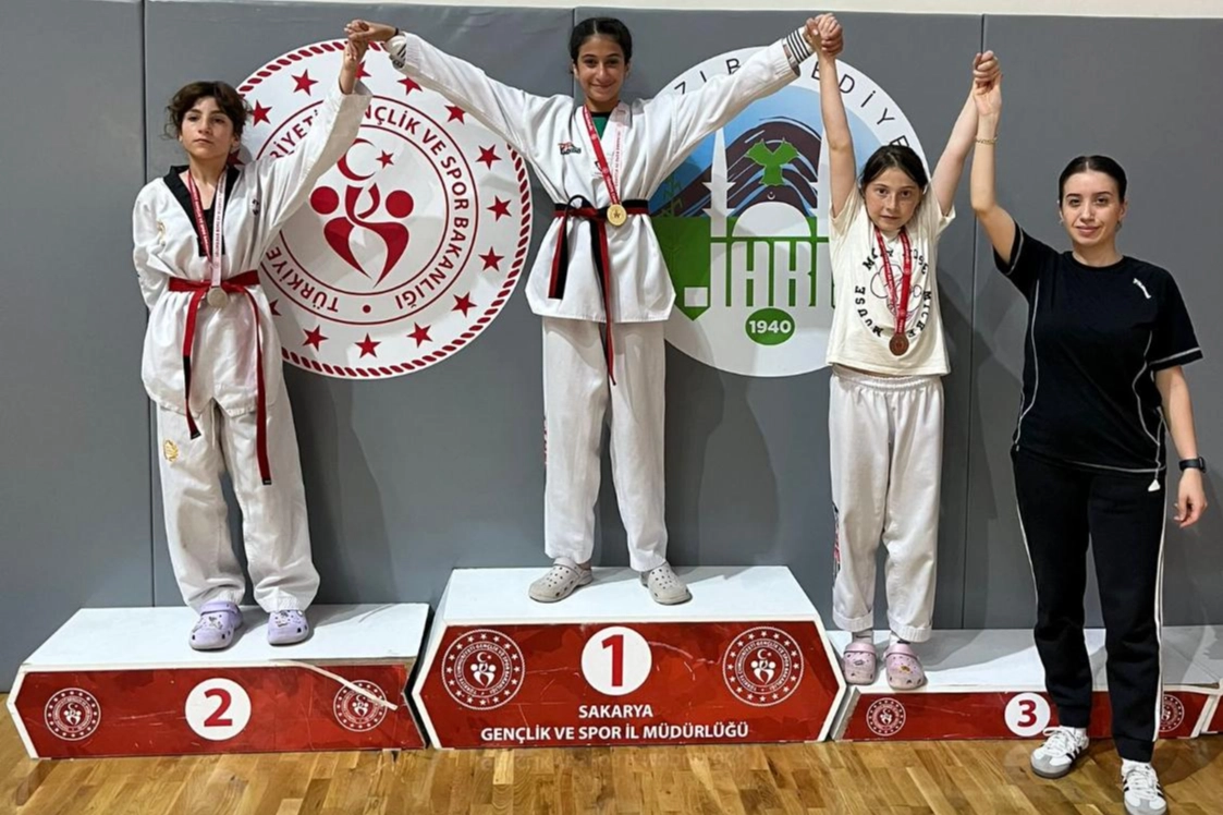 Sakarya Taekwondo'da 82 Madalya Fırtınası
