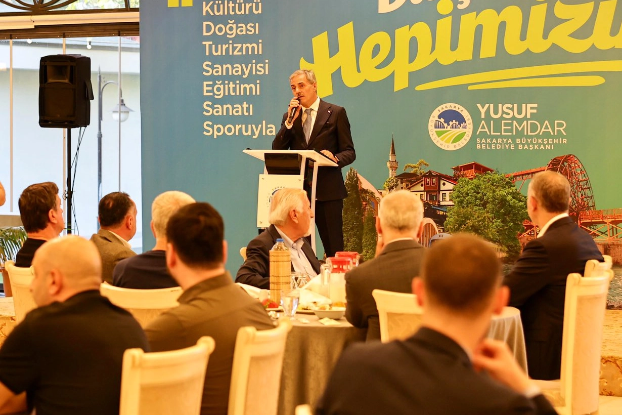 Sakaryaspor İçin Güç Birliği Çağrısı
