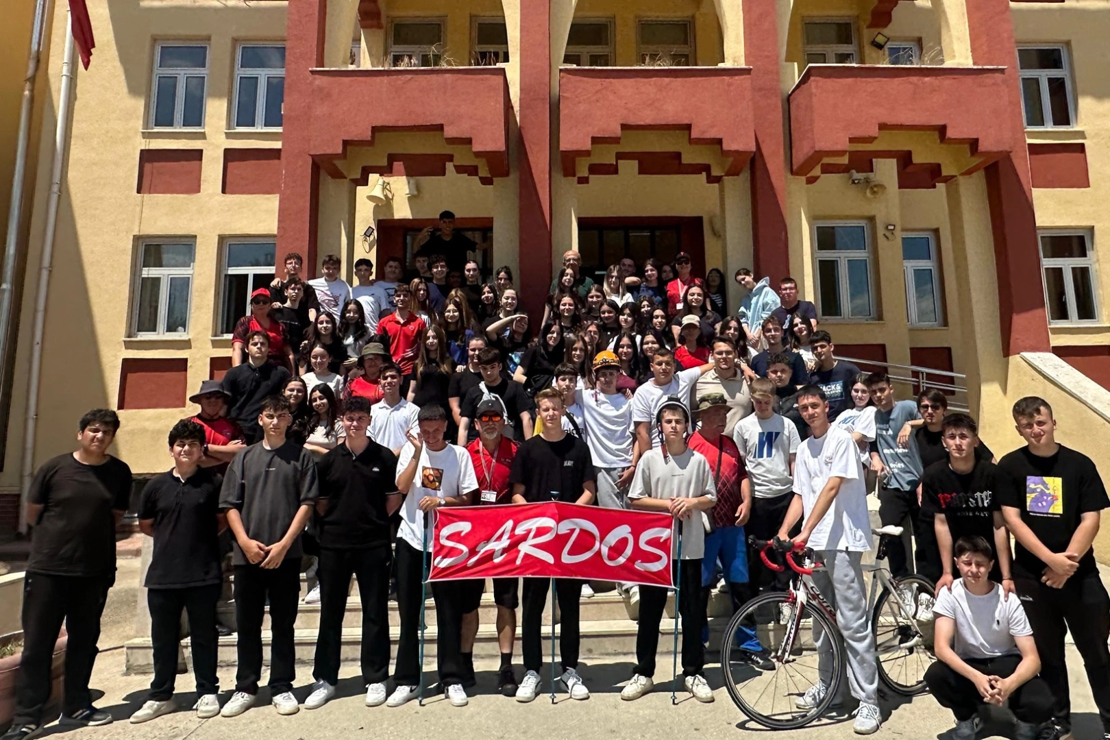 SARDOS: Öğrencilerle Doğa ve Spor Buluşması
