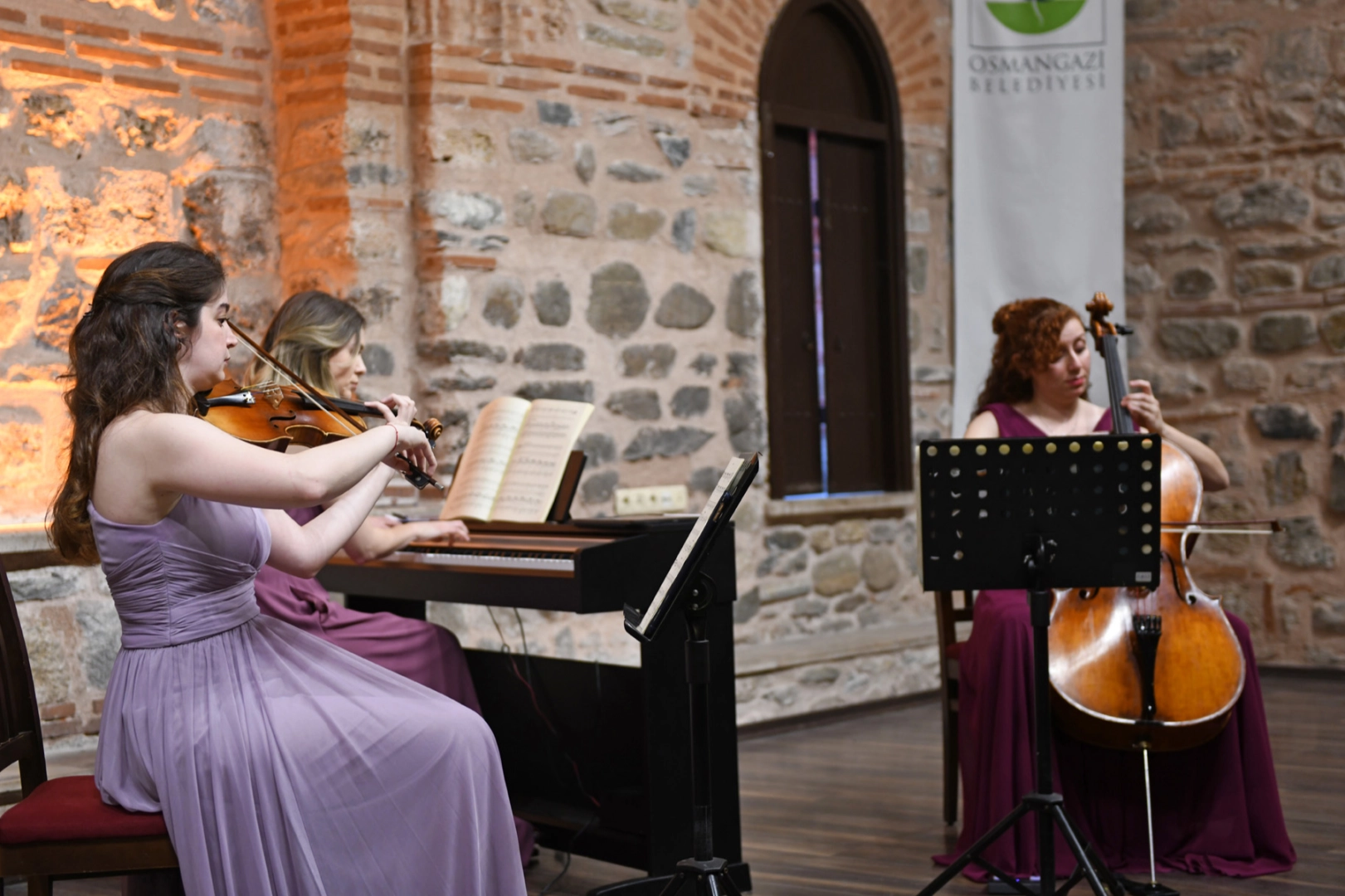 Terra Trio, Bursa'da unutulmaz bir konser verdi
