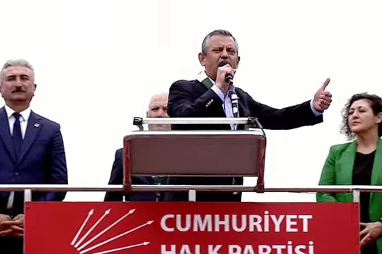 Özgür Özel Bursa'da iktidara meydan okudu
