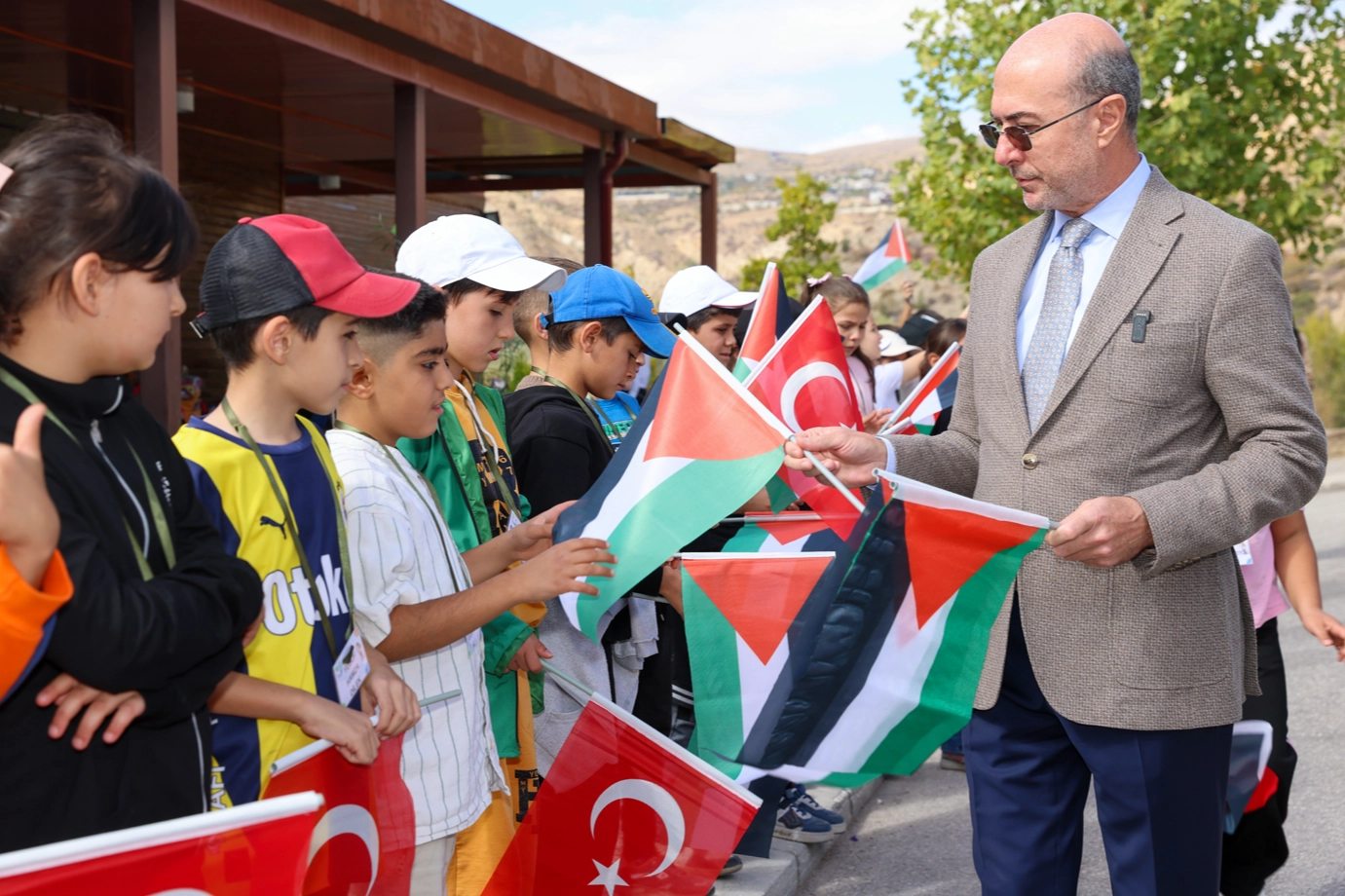 Başkan Pekyatırmacı, Sille Tabiat Okulu’nda öğrencilerle buluştu