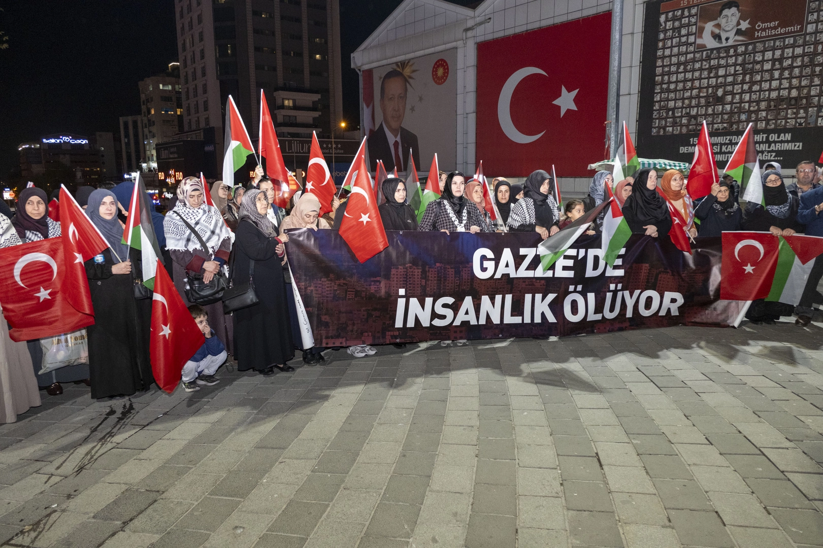 Bursa Gönüllü Kuruluşlar Platformu'ndan Gazze'ye destek