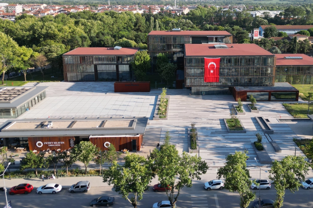 Bursa İnegöl'de üniversitelilerin hesaplarına can suyu