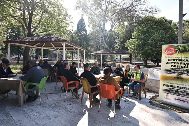 Denizli Büyükşehir, çiftçilerin sorunları yerinde dinliyor